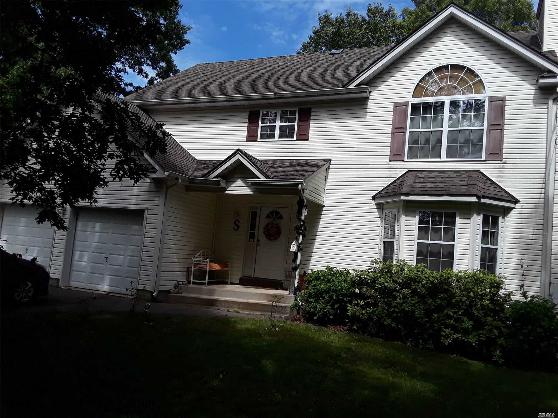 131 Cumberland Street,  Mastic,  NY 11950