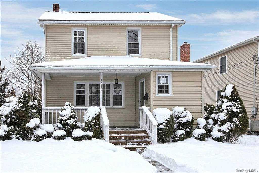 2510 Norwood Avenue, North Bellmore
