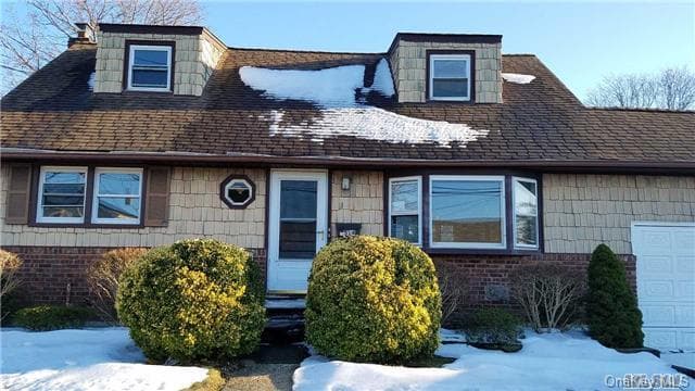 2514 Falcon Street, East Meadow