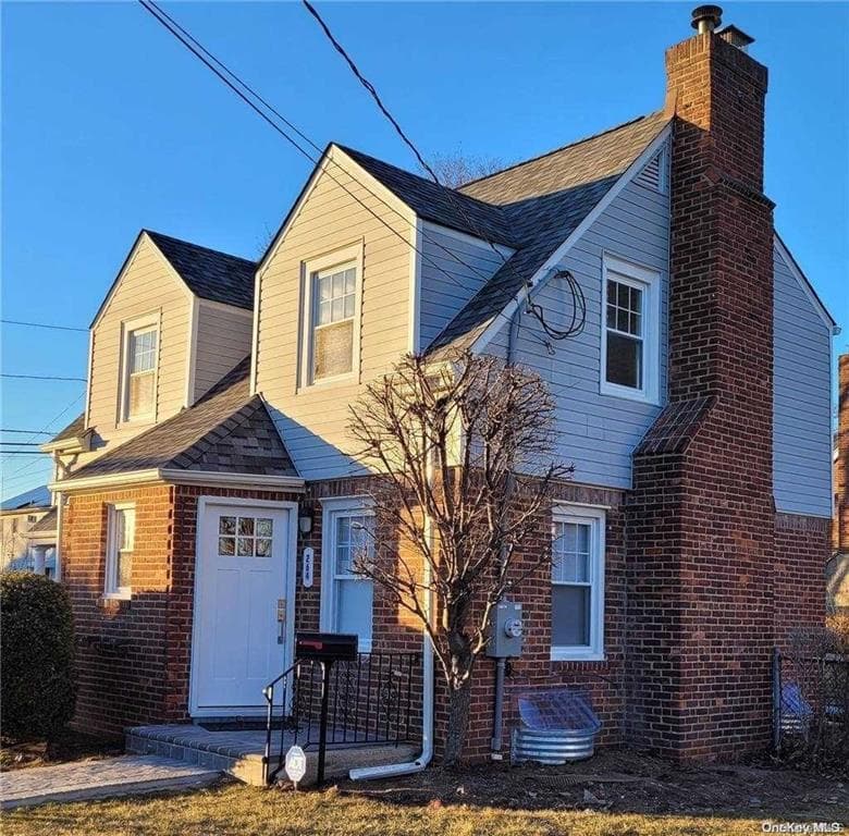 264 Marshall Avenue, West Hempstead