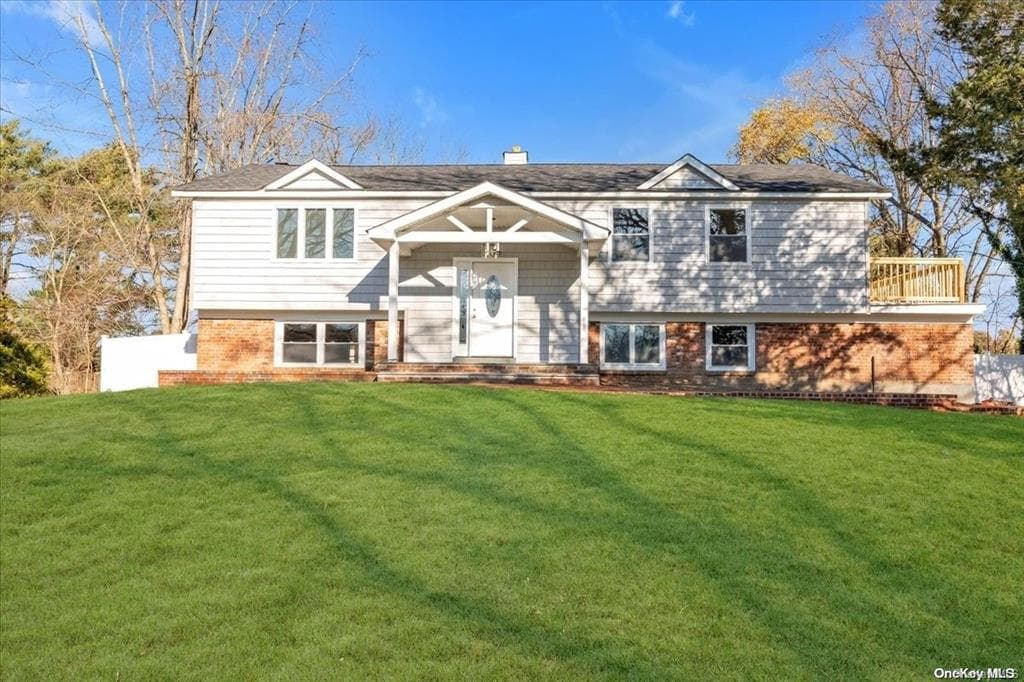 32 Malvern Lane, Stony Brook