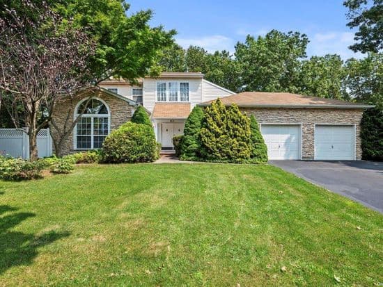 64 Arbor Field Way, Lake Grove, NY 11755