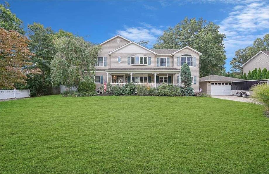 10 Kismet St, Centereach